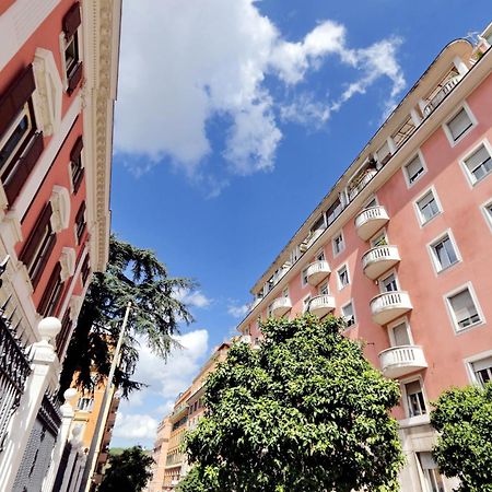 Bellezza Al Colosseo - B&B & Apts Рим Экстерьер фото