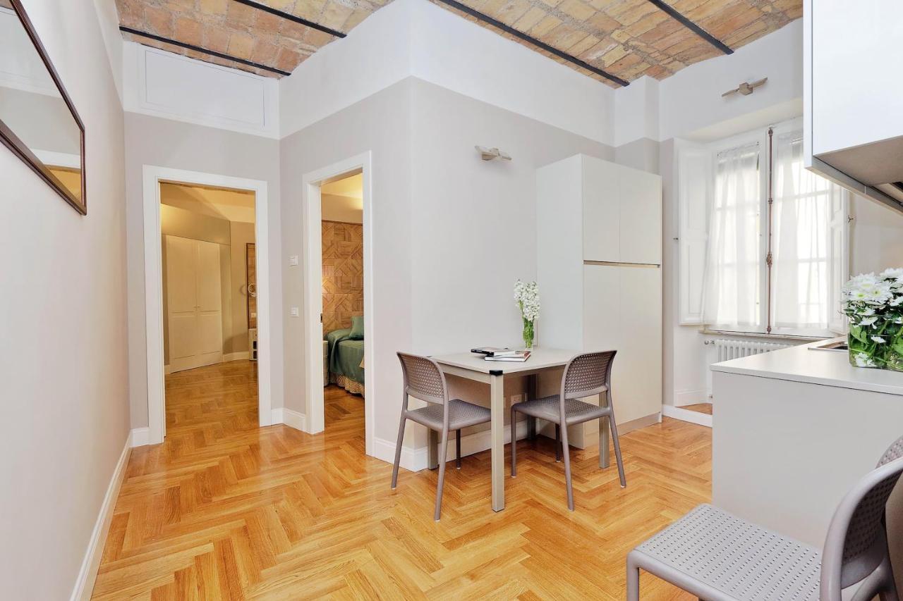 Bellezza Al Colosseo - B&B & Apts Рим Экстерьер фото