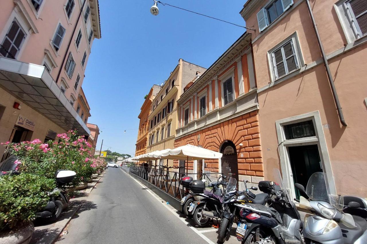 Bellezza Al Colosseo - B&B & Apts Рим Экстерьер фото