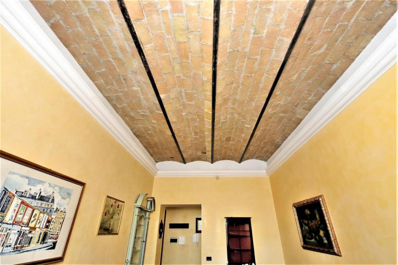 Bellezza Al Colosseo - B&B & Apts Рим Экстерьер фото
