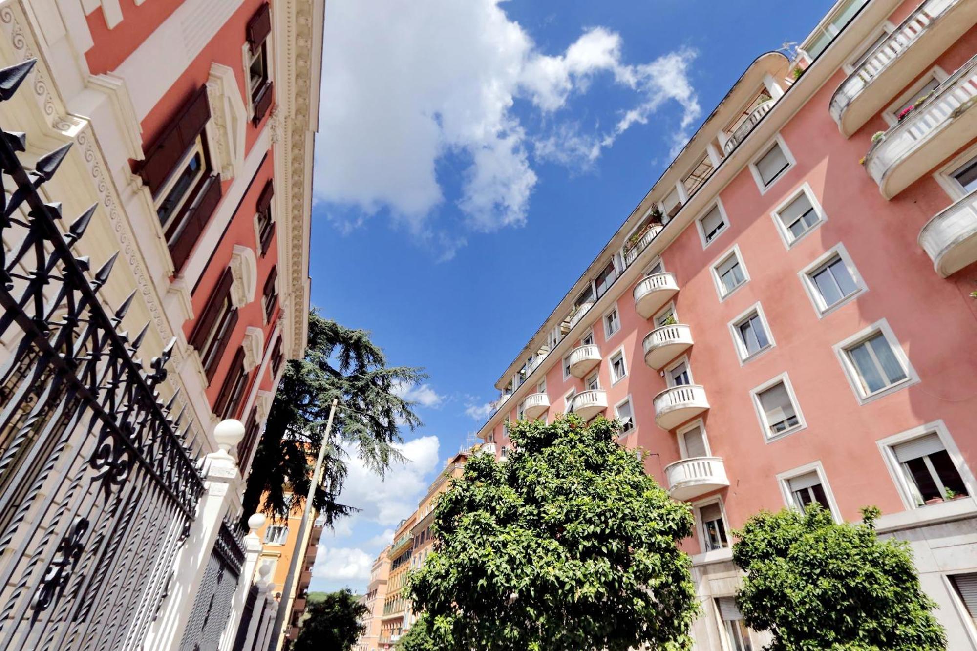 Bellezza Al Colosseo - B&B & Apts Рим Экстерьер фото