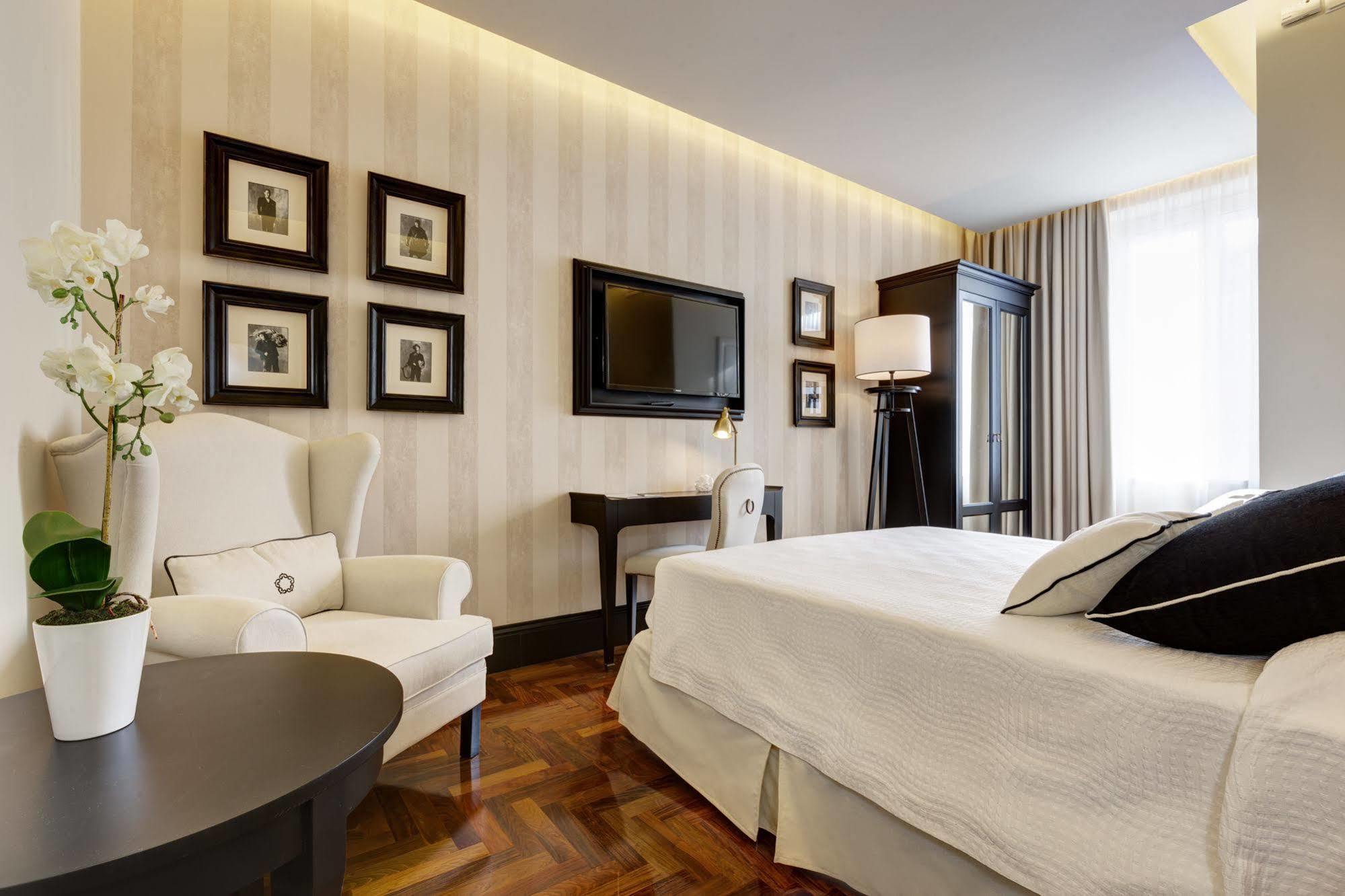 Bellezza Al Colosseo - B&B & Apts Рим Экстерьер фото